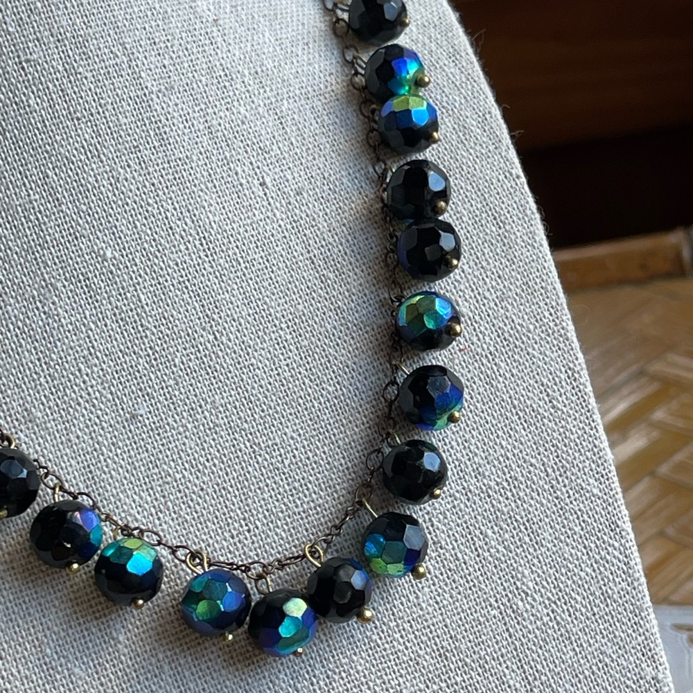 Vintage Czech glass faceted beads on chain AB finish - Picture 5 of 6